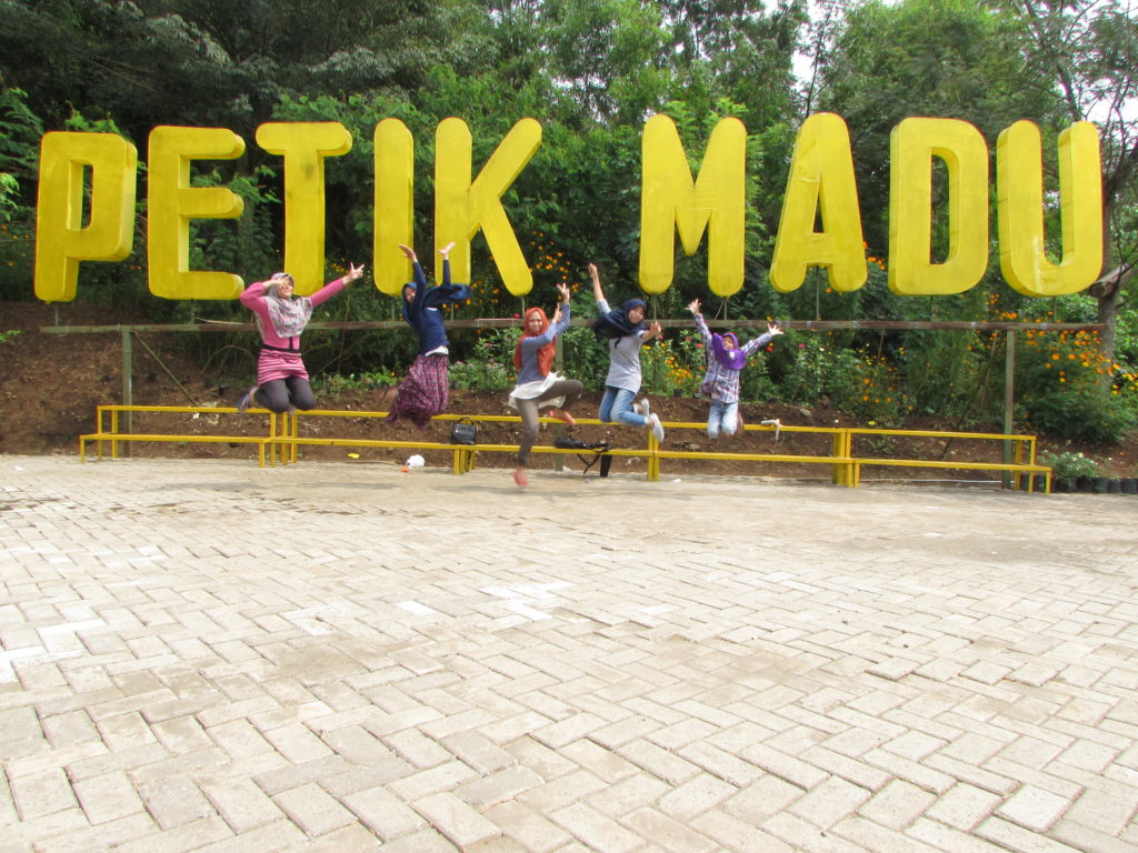 Warung Makan Dan Tempat Wisata Edukasi Di Malang