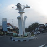 Tempat Wisata Di Babat “Tugu Wingko Babat”